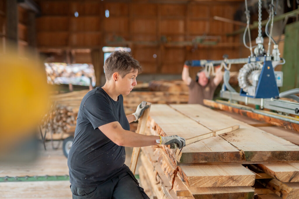 Emmenegger Saegerei GmbH LowRES 060